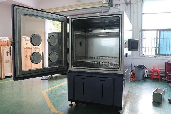 Миниатюрная климатическая камера для испытания температуры и влажности для тестирования ионно-литиевых батарей